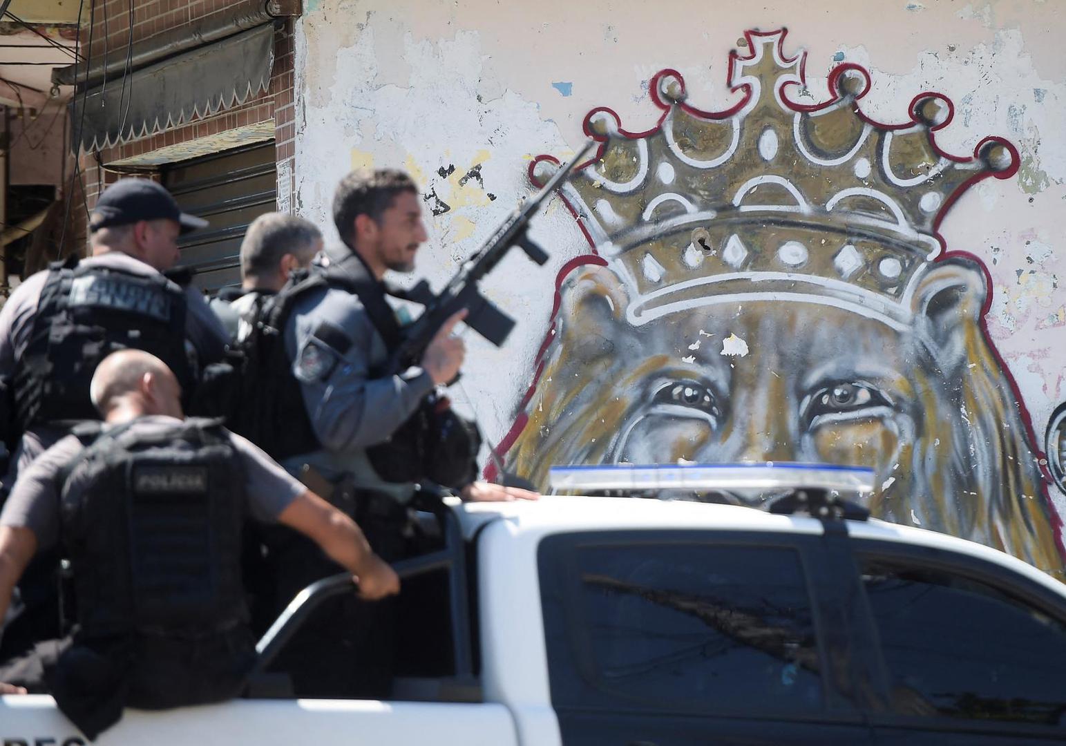 Drama u Brazilu: Čak 1200 policajaca vraća kontrolu nad favelom u Riju