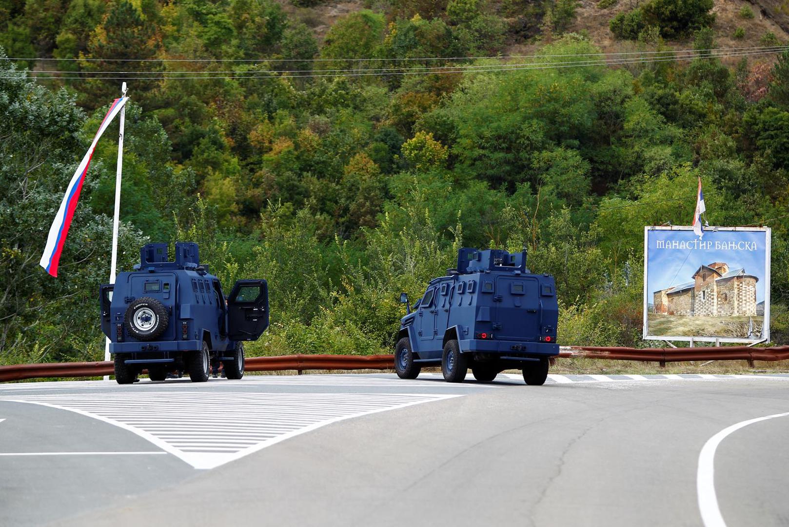 A view of police vehicles, in the aftermath of a shooting, near the village of Zvecane, Kosovo September 24, 2023. REUTERS/Ognen Teofilovski Photo: OGNEN TEOFILOVSKI/REUTERS