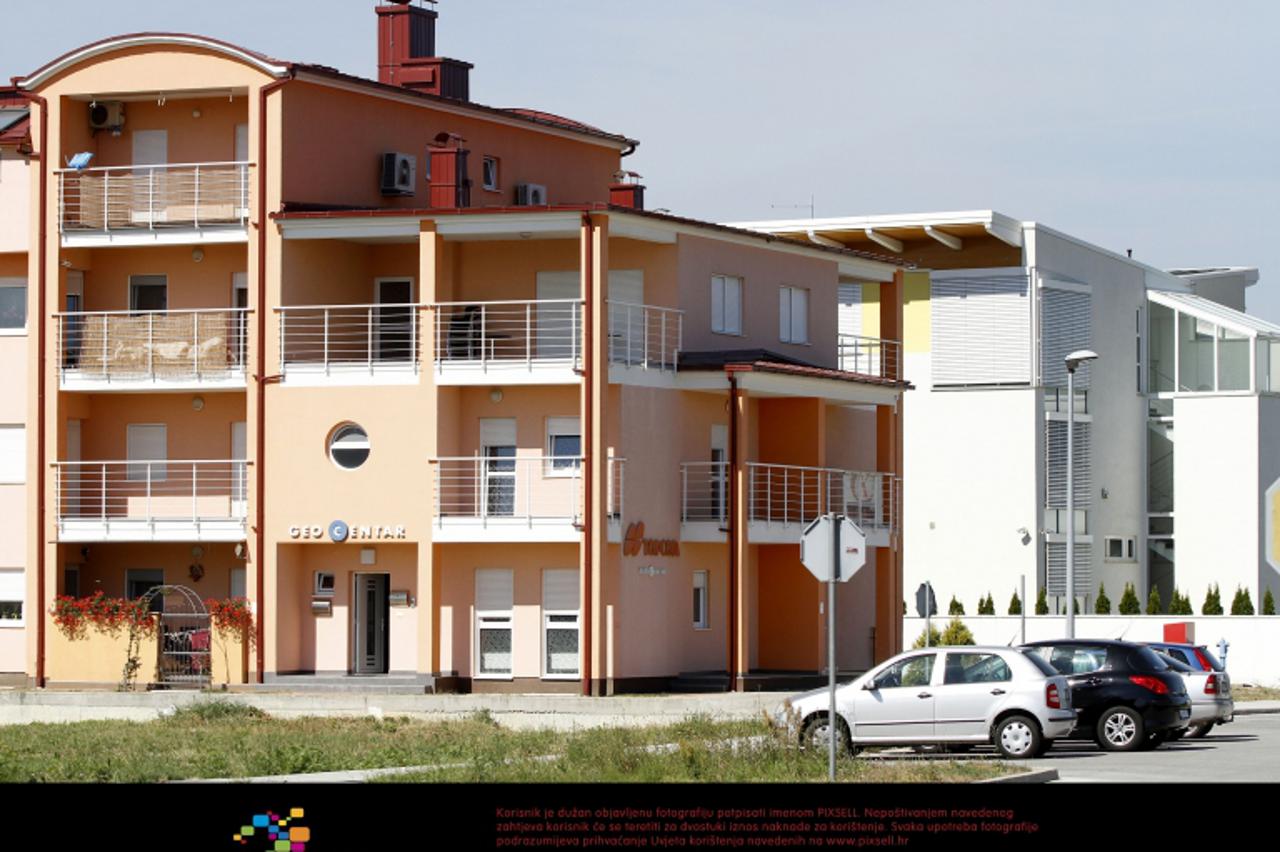 '10.09.2012., Cakovec- Cakovec ima 1200 stambenih jednica vise nego kucanstava. Prodaja stanova je zamrla. Ilustracija.  Photo: Vjeran Zganec-Rogulja/PIXSEL'