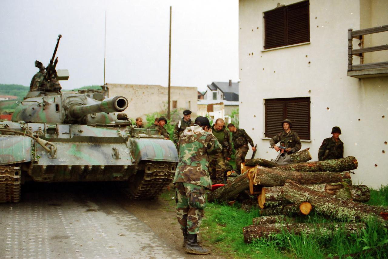Hrvatska vojska ušla je u Okučane u sklopu vojno redarstvene akcije Bljesak, 02.05.1995. 