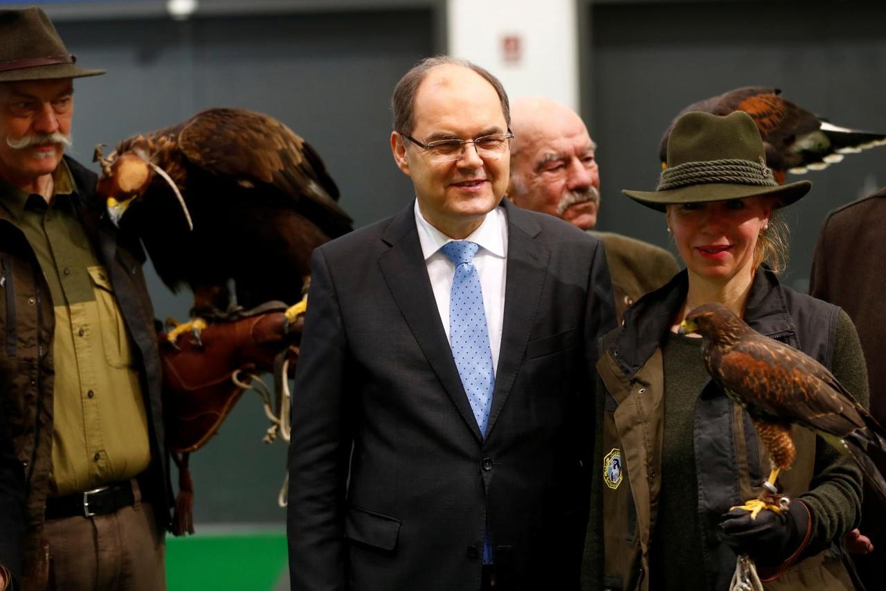 Christian Schmidt (63) dugogodišnji je zastupnik u Bundestagu, a bio je i savezni ministar poljoprivrede od 2014. do 2018.