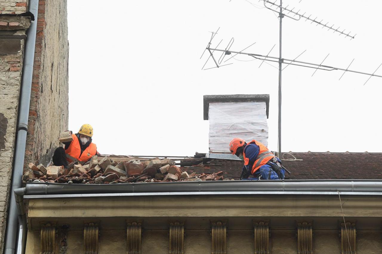 Zagreb: Sanacija krova koji je oštećen u potresu