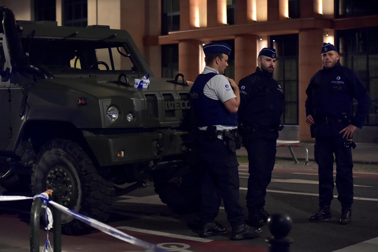 Muškarac upucan u Bruxellesu nakon napada na vojnike
