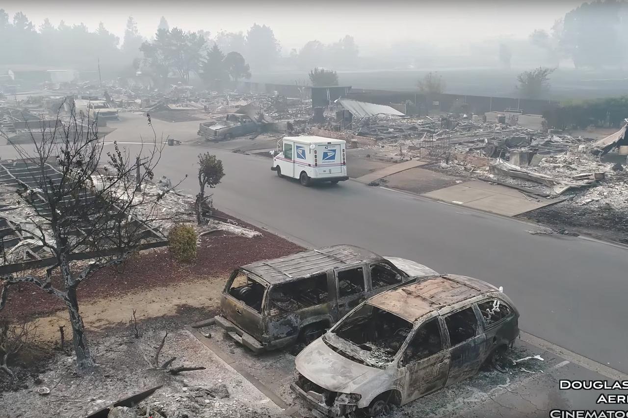 Apokalipsa u Kaliforniji: Zastrašujući prizori nakon vatrene stihije