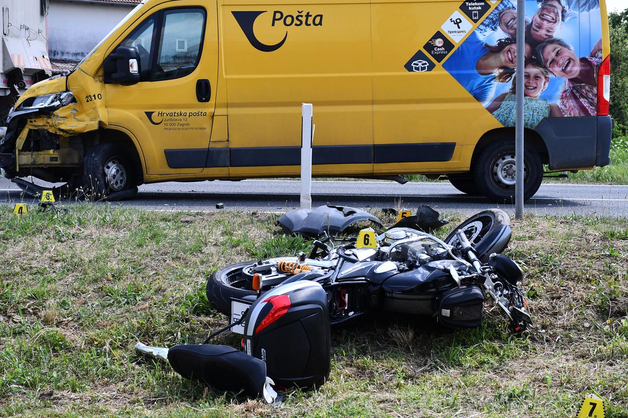 Slavonski Brod: U prometnoj nesreći smrtno stradao motociklist