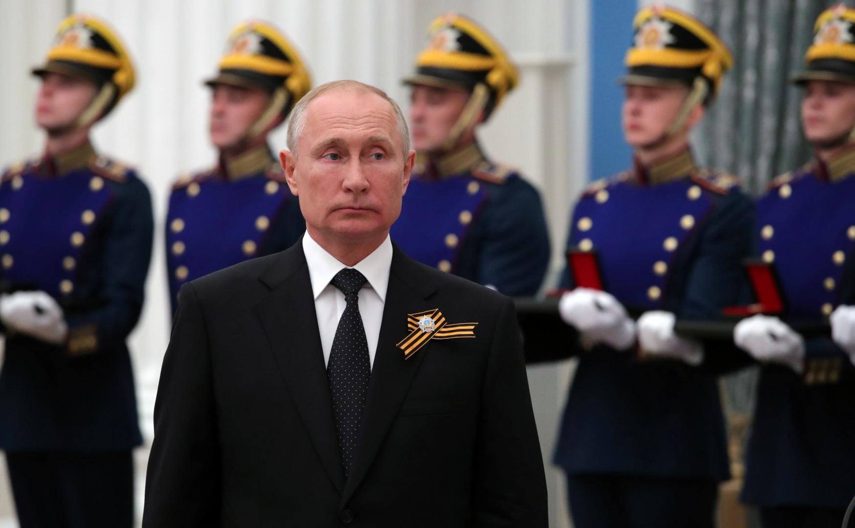 Russia's President Putin attends an awarding ceremony in Moscow Russia's President Vladimir Putin attends an awarding ceremony at the Kremlin in Moscow, Russia June 24, 2020. Sputnik/Mikhail Klimentyev/Kremlin via REUTERS ATTENTION EDITORS - THIS IMAGE WAS PROVIDED BY A THIRD PARTY. SPUTNIK