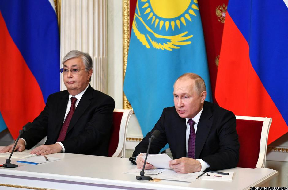 Russian President Putin and Kazakh President Tokayev meet in Moscow