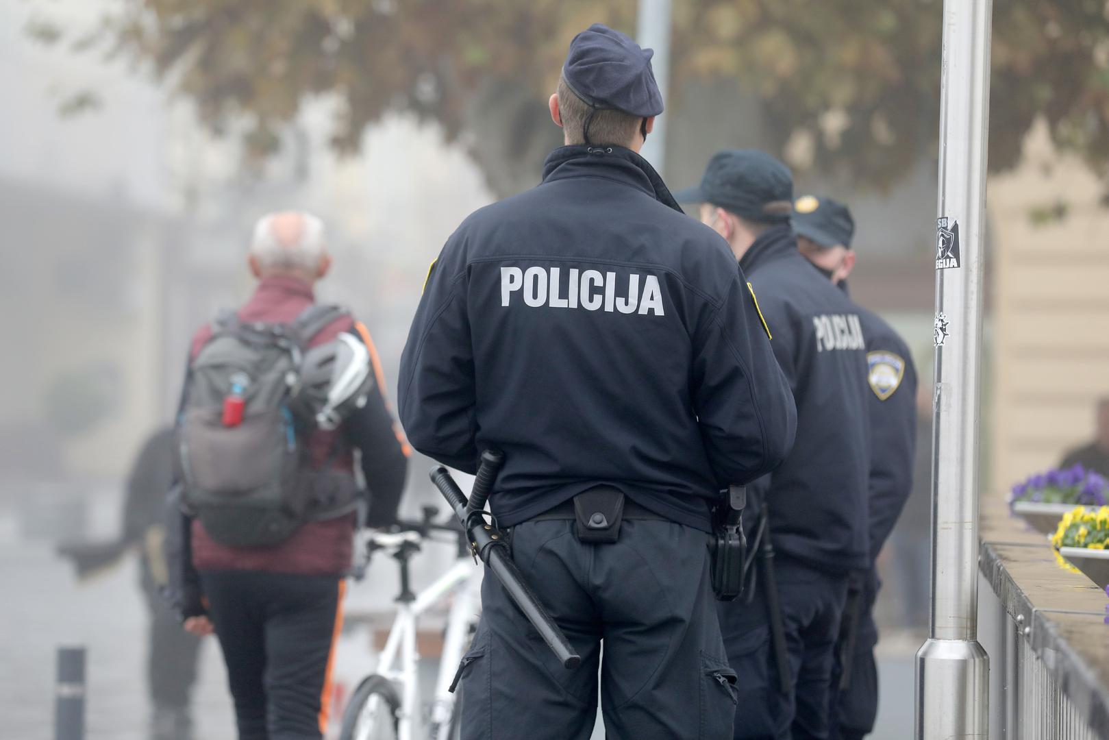 18.11.2020., Vukovar - Dan sjecanja na zrtvu Vukovara i Skabrnje 1991.-2020. U gradu je veci broj policajaca nego prijasnjih godina-

Photo: Emica Elvedji/PIXSELL