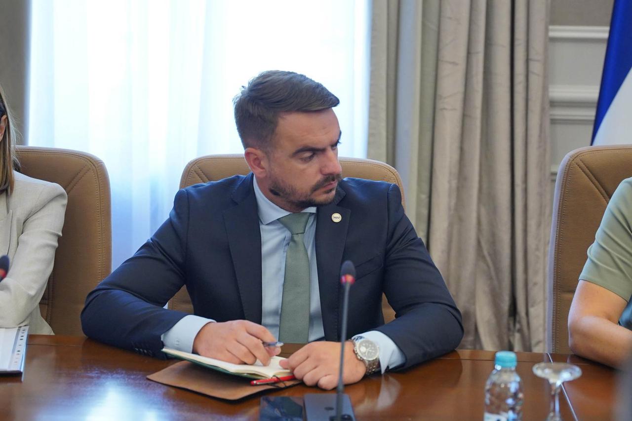 Banja Luka: Održan sastanak Milorada Dodika s predstavnicima institucija RS-a