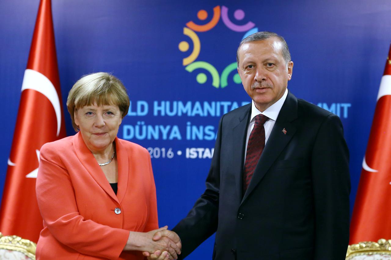 Angela Merkel i Reçep Tayyip Erdoğan na jučerašnjem sastanku bili su poput ovnova suprotstavljenih na brvnu – nitko nije želio popustiti ni za dlaku