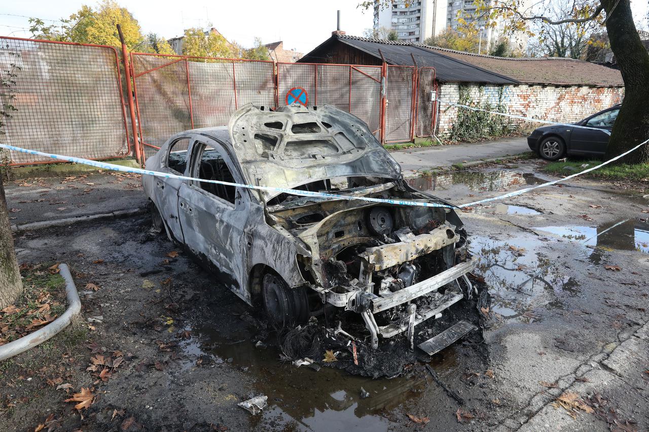 Zagreb: Osobno vozilo potpuno izgorjelo u Gradišćanskoj ulici