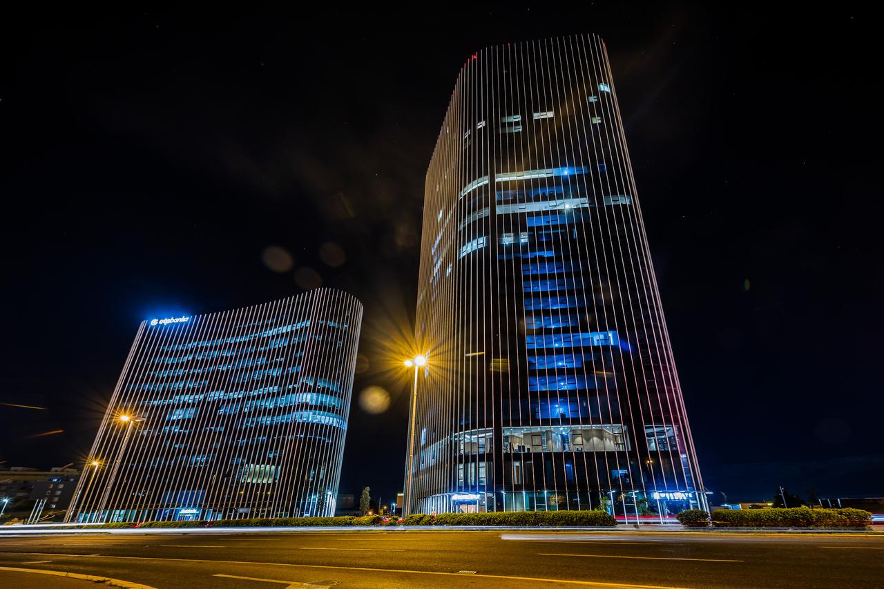 Split: Noćne fotografije Westgate Towera
