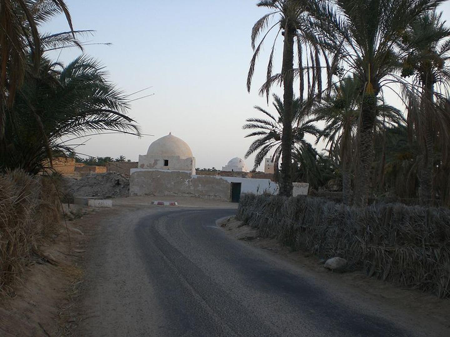 8. Kebili, Tunis - Zidine tuniškog grada otporne su na prosječnih 40 stupnjeva, kao i na najveću zabilježenu - 55 Celzijevih.

