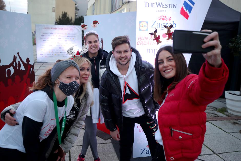 Humanitarna kostimirana utrka Zagreb advent run održana u centru grada