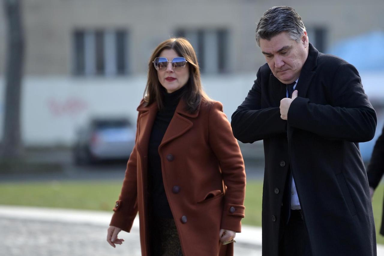 Zagreb: Predsjednik Milanović u društvu supruge Sanje obišao izložbu "Kopač"