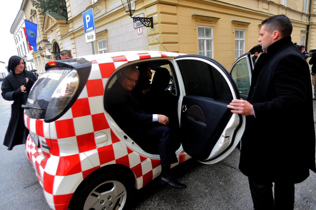 Josipović Holy Mesić