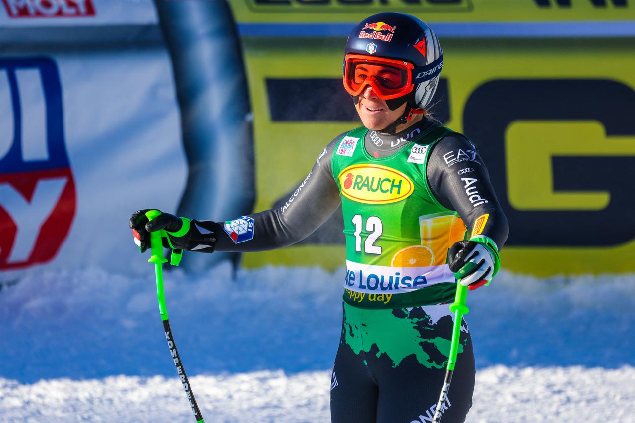 Alpine Skiing: Lake Louise Audi FIS Ski World Cup - Super G - Women