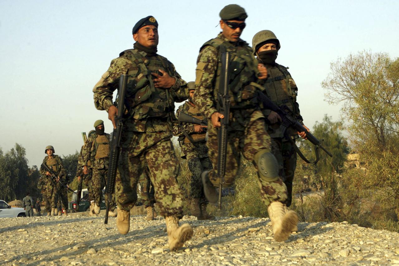 Afg policija vojska (1)