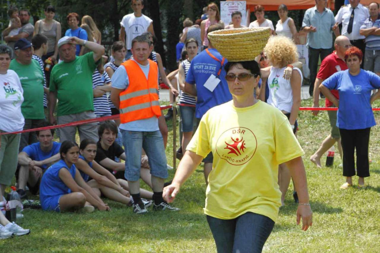 'Var \\u0096 04. 07. 2010., Visnjica \\u0096 Pogranicna Visnjica bila je domacin Hrvatskog festivala sportske rekreacije na selu  PHOTO:  Ljiljana Risek'