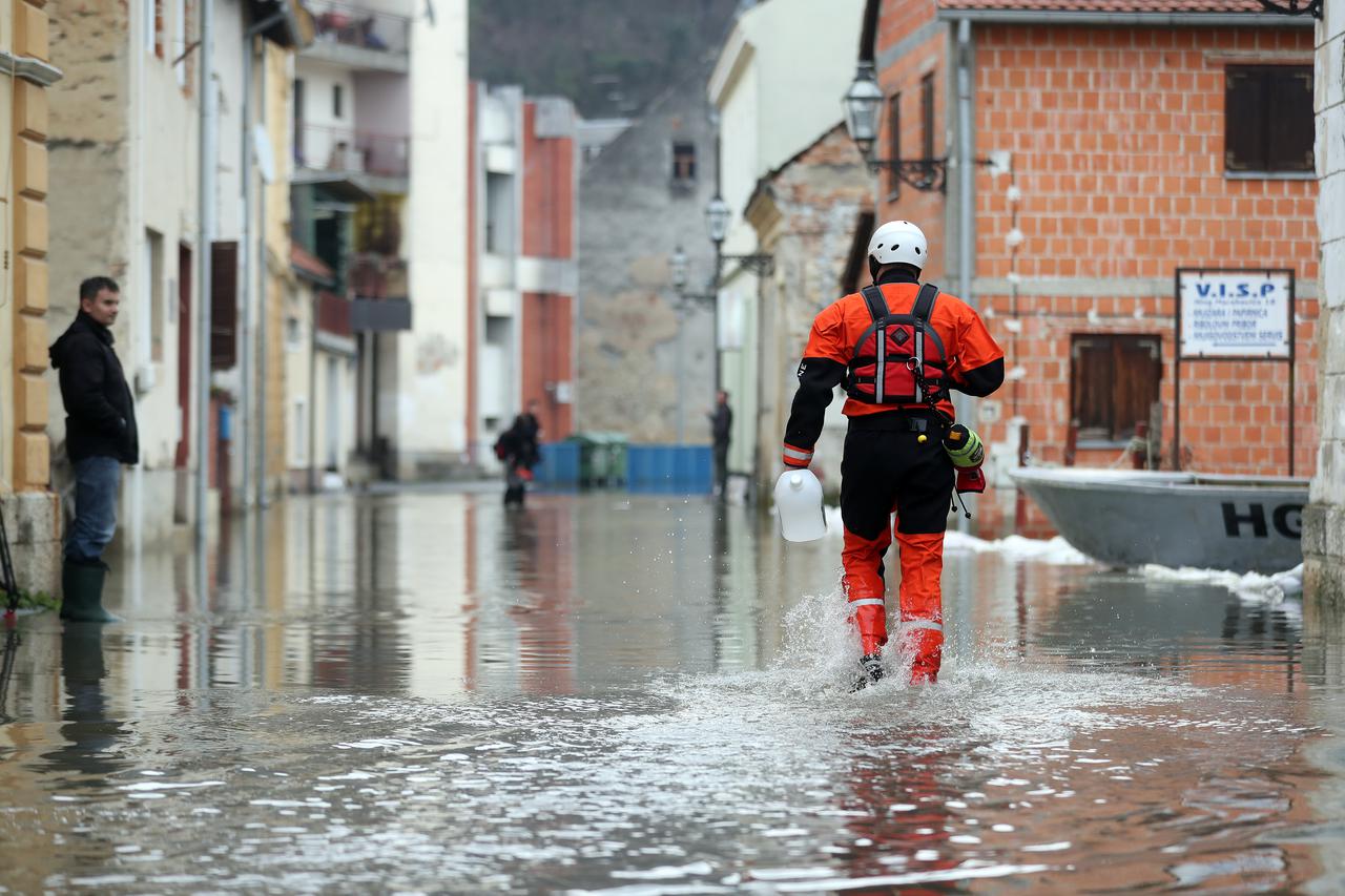 Hrvatska Kostajnica - poplava