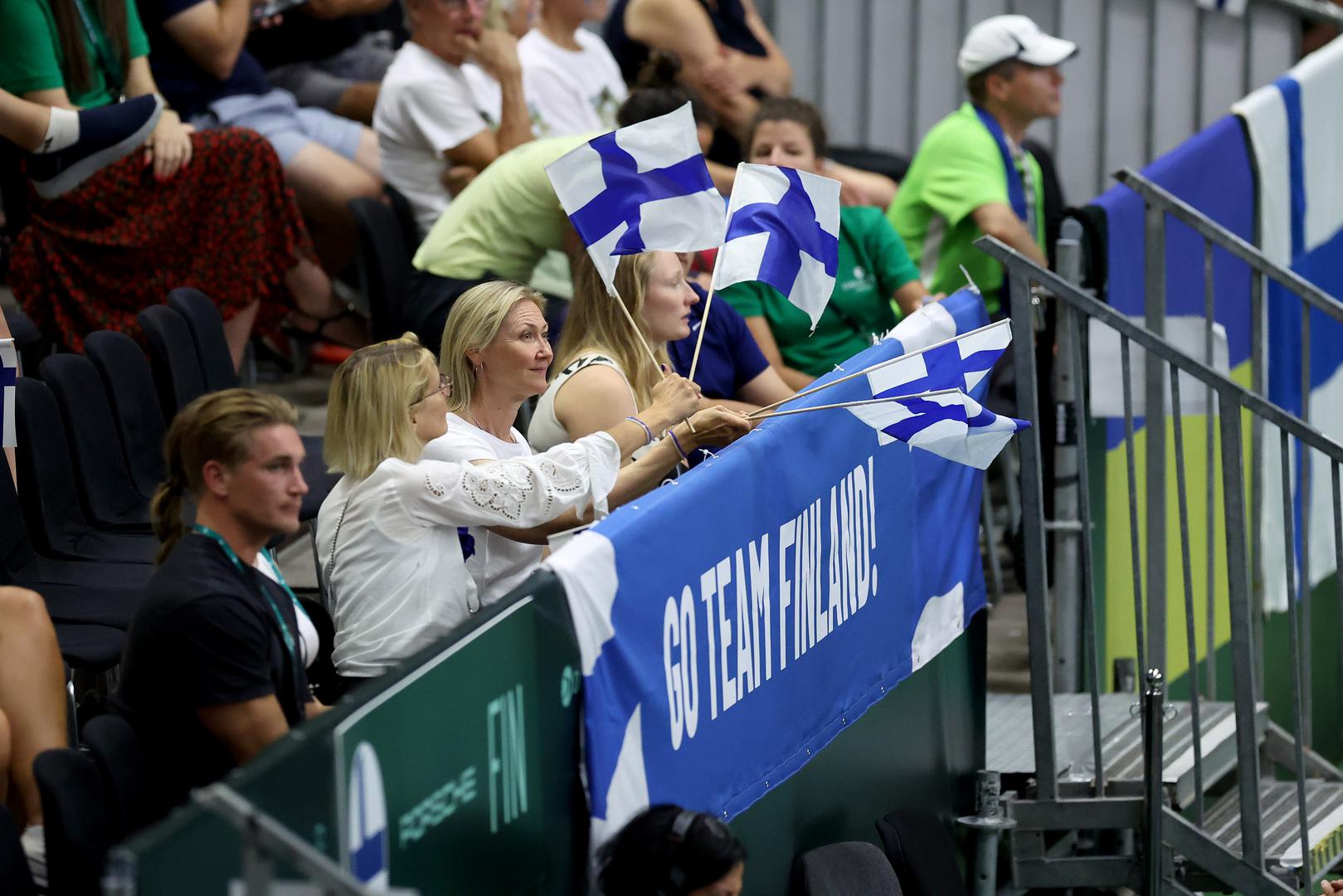 Vrijedi napomenuti i da je 500 navijača potegnulo put iz Finske kako bi došlo pratiti svoje teniske zvijezde.