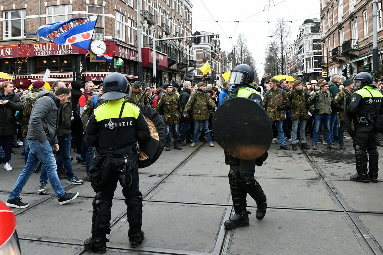 Prosvjed protiv Covid mjera u Amsterdamu