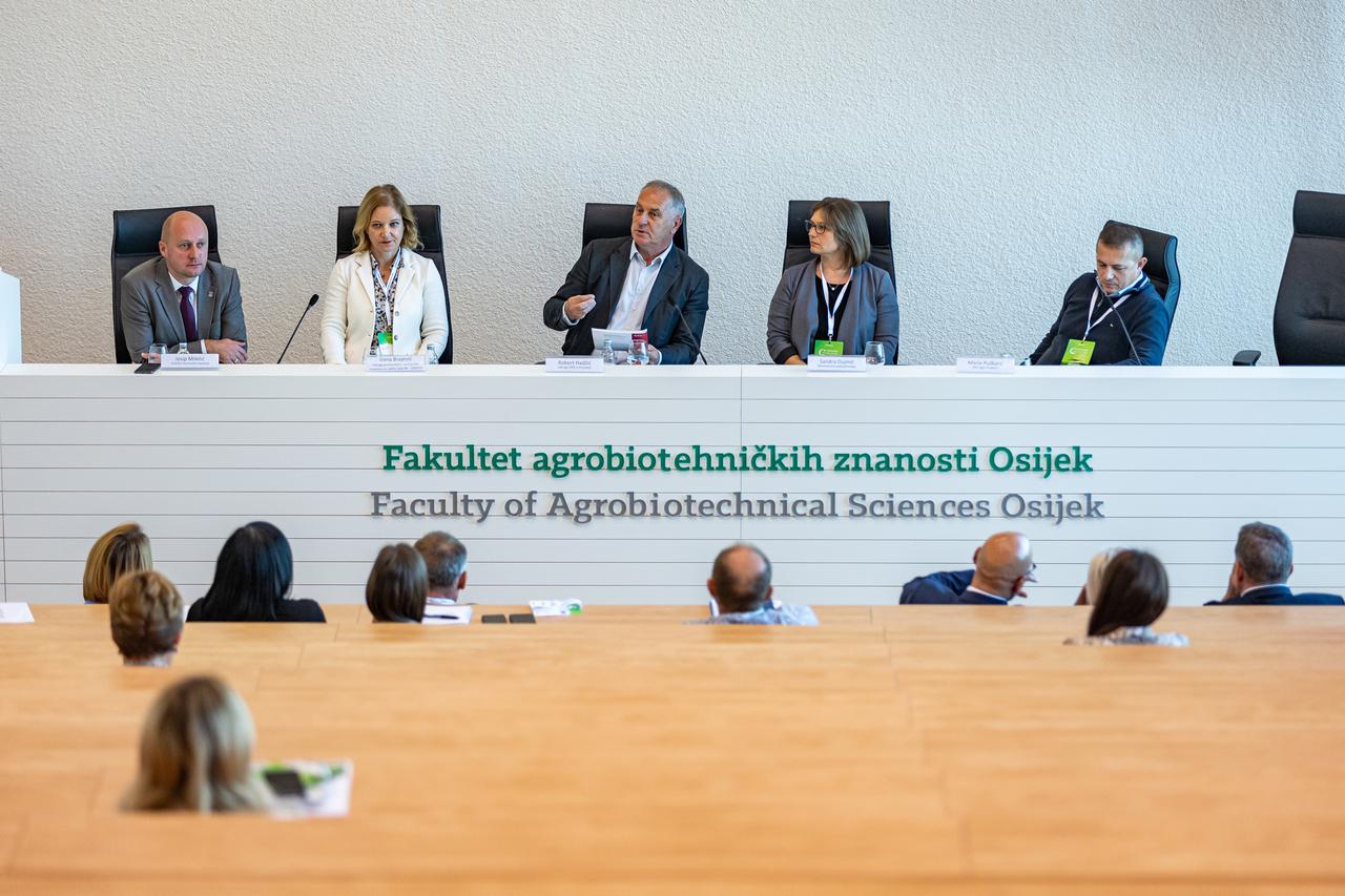 Osijek: Na Fakultetu agrobiotehničkih znanosti održana konferencija pod nazivom Zeleni plan u hrvatskoj poljoprivredi