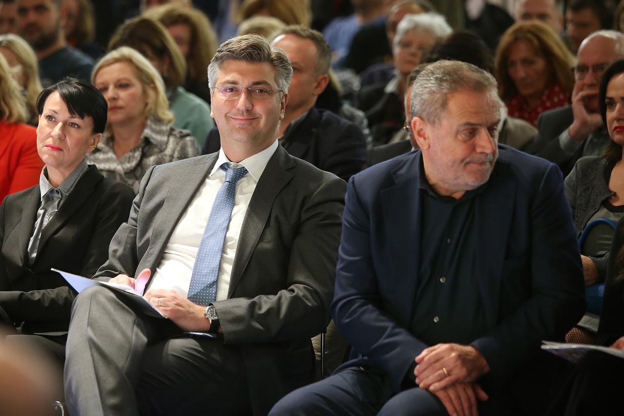 Zagreb: Premijer Plenković otvorio 40. Međunarodni sajam knjiga i učila Interliber