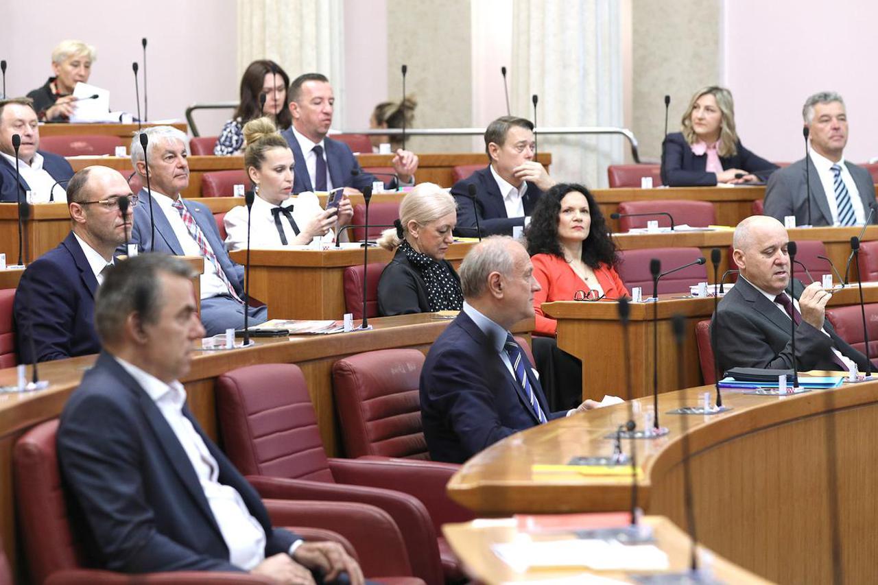 Zagreb: Sabor nastavio sjednicu raspravom o prijedlogu zakona o poticanju ulaganja