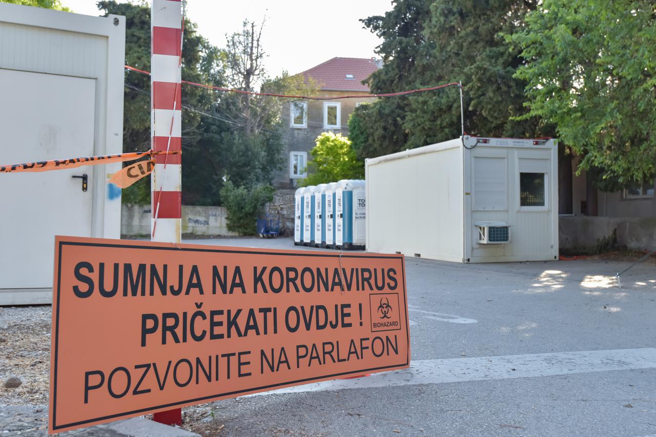 Zadar: Na parkiralištu OB Zadar danas je uspostavljeno drive-in testiranje na COVID-19