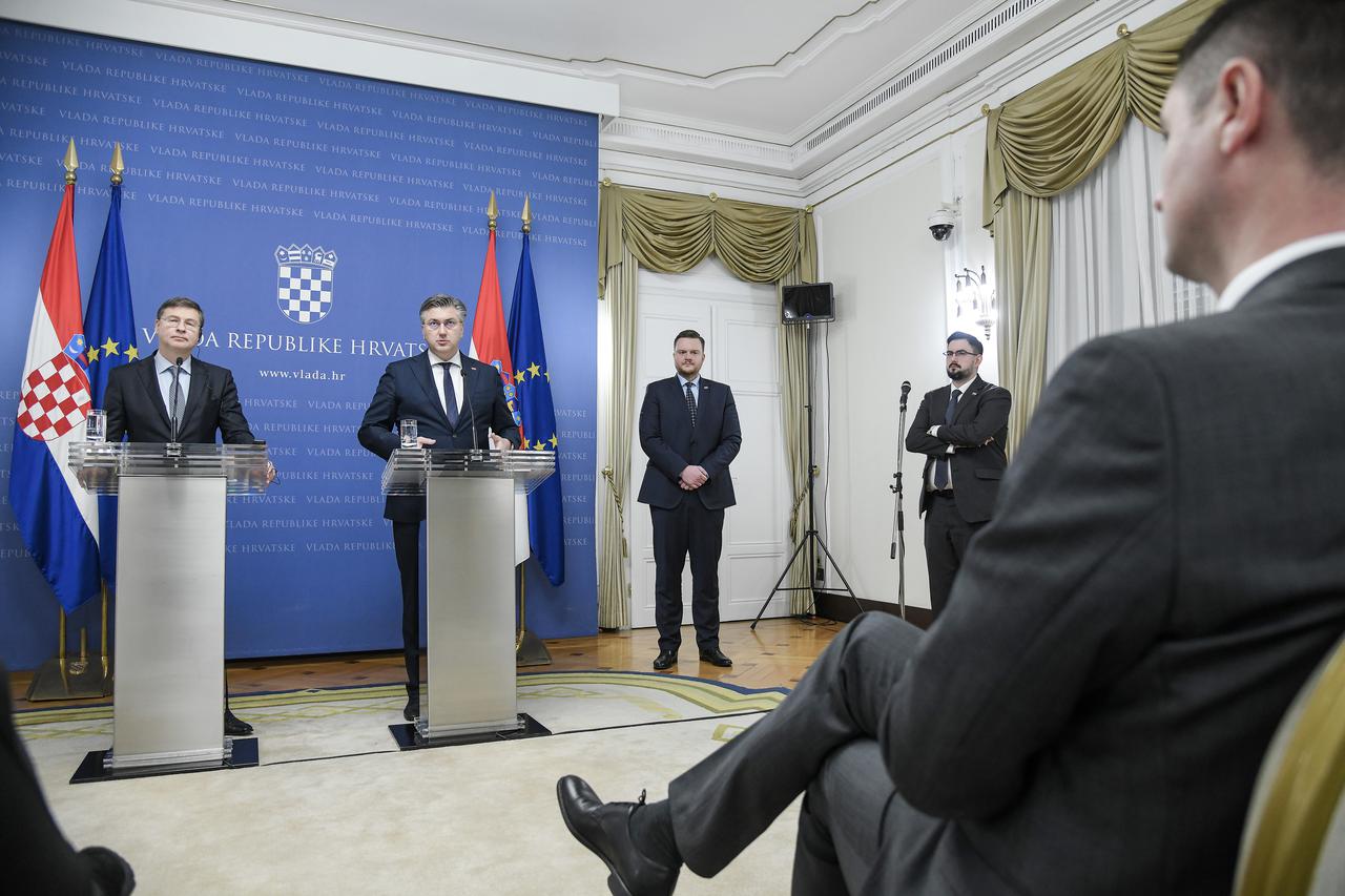 Izjave nakon sastanka Plenkovića i Dombrovskisa