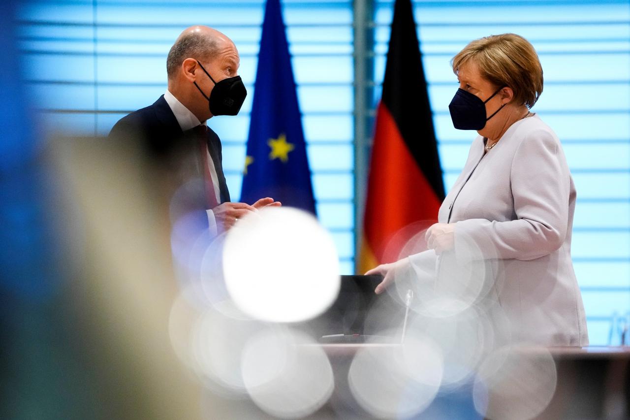 Weekly German cabinet meeting with Chancellor Merkel in Berlin