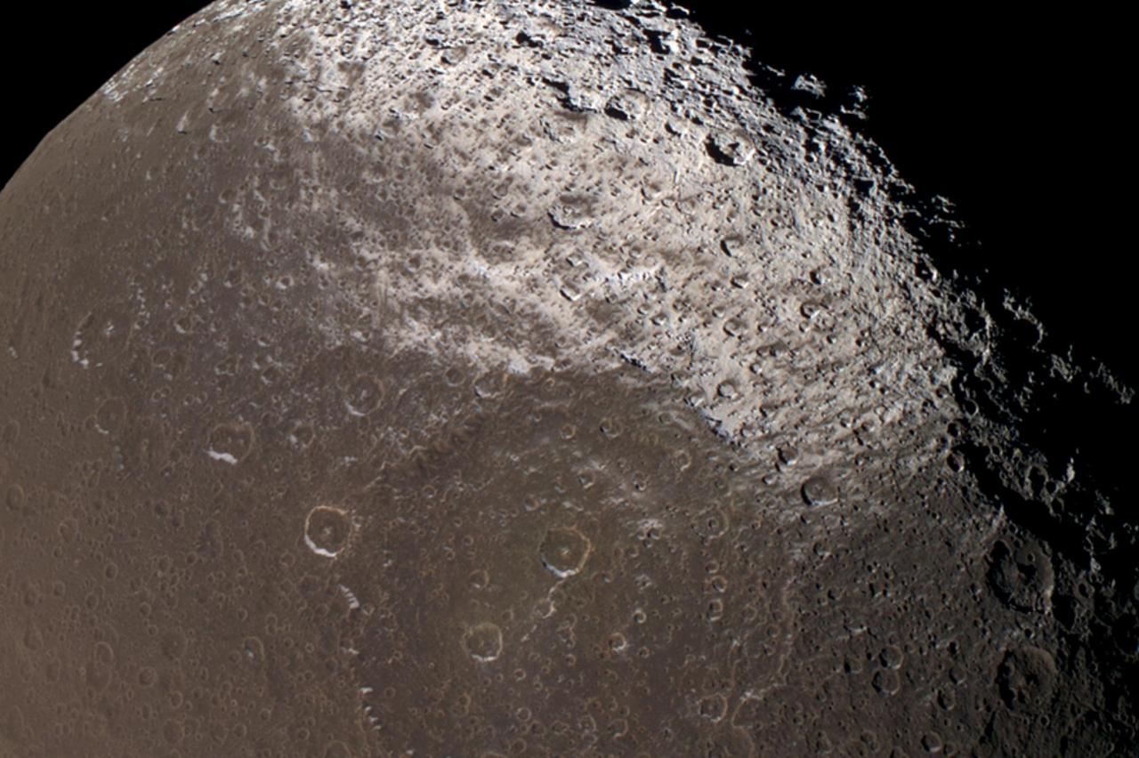 Japet, Saturnov mjesec (1)