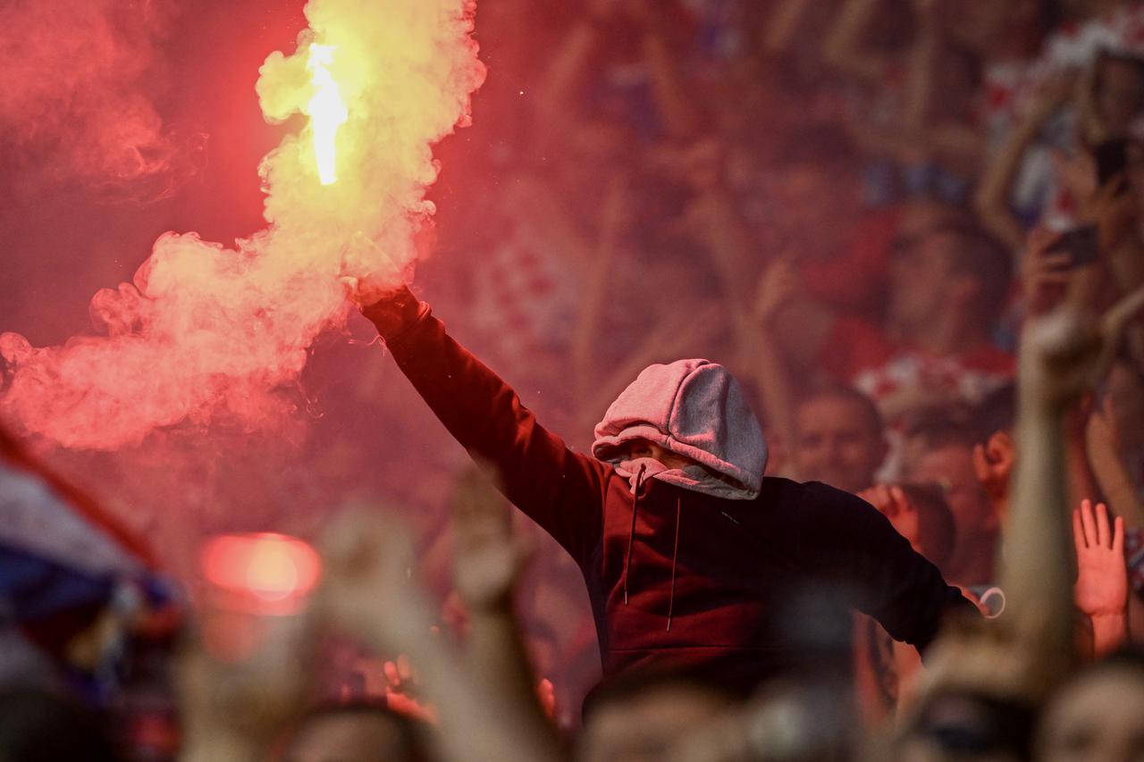Rotterdam: Bakljada na susretu Hrvatske i Španjolske u finalu Lige nacija