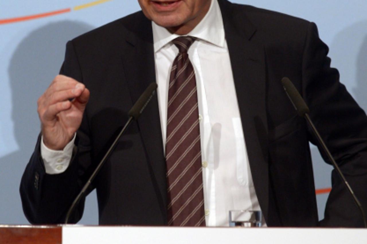 'The EU commissioner for Energy, Guenther Oettinger, is pictured during the 60th jubilee of the German economy\'s eastern board at the Hotel Adlon in Berlin, Germany, 25 October 2012. Photo: Rainer Je