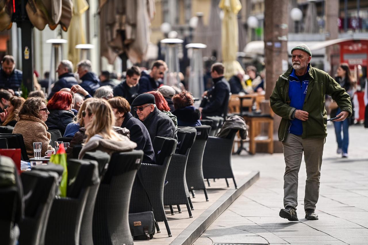 Zagreb: Miris proljeća sve više se osjeća na gradskim ulicama