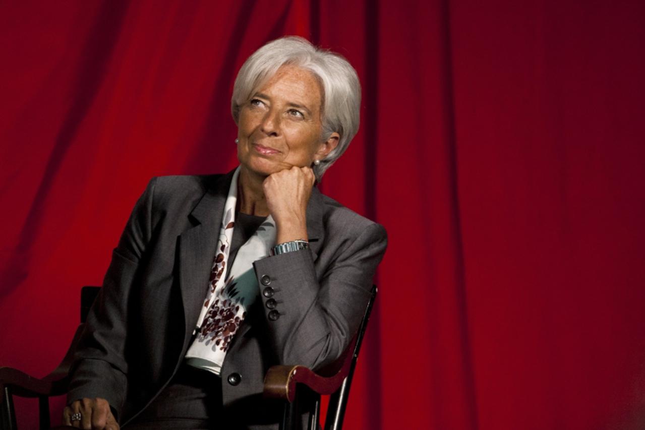 \'International Monetary Fund (IMF) Managing Director Christine Lagarde looks on at Harvard Kennedy School in Cambridge, Massachusetts, May 23, 2012. Lagarde addressed graduates of the school. REUTERS