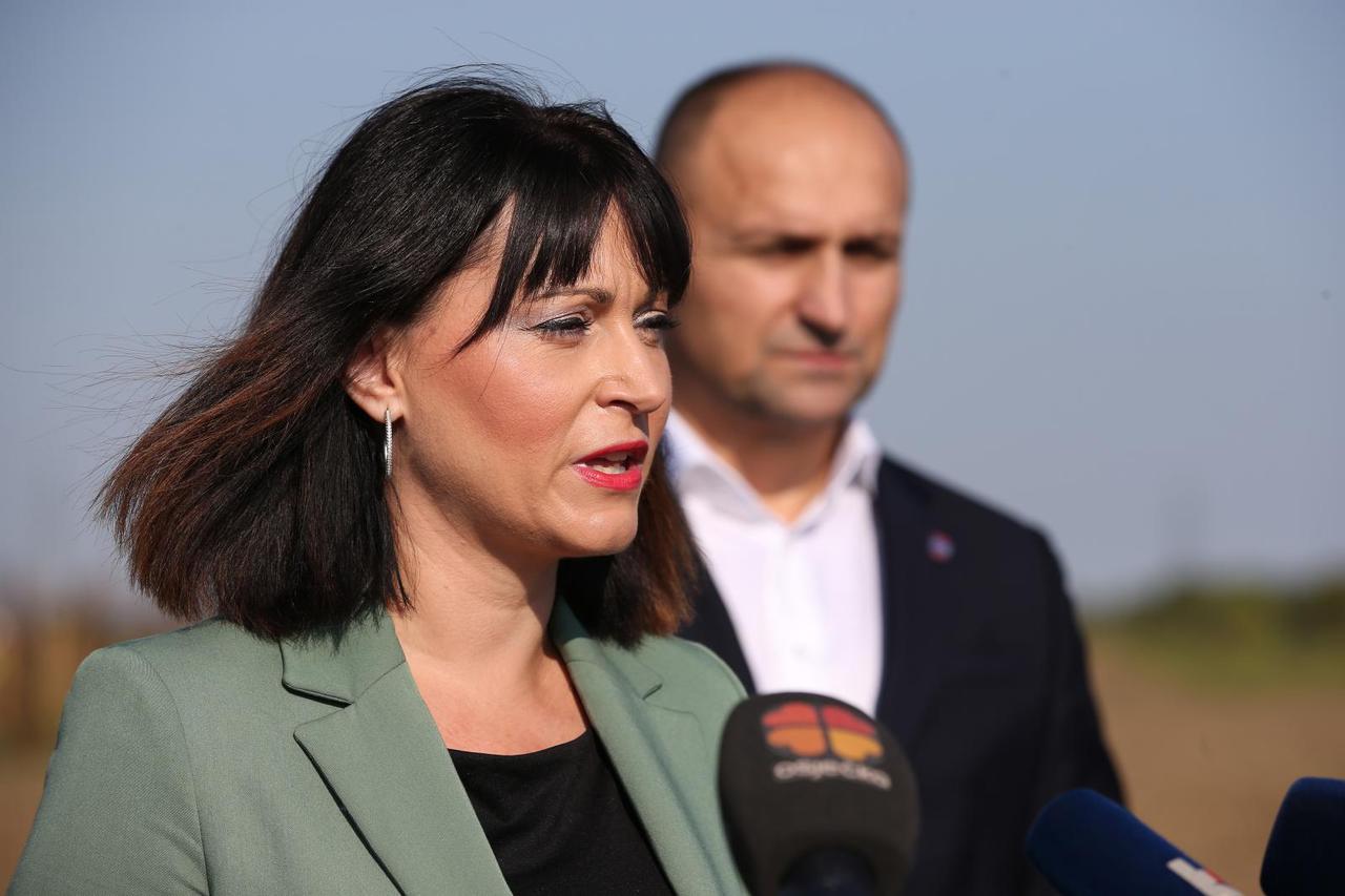 Osijek: Ministrica Tramišak obišla je gradilište Gospodarskog centra