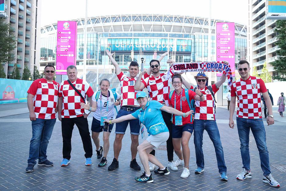 UEFA Europsko prvenstvo 2020, navijaci Hrvatske ispred Wembleya