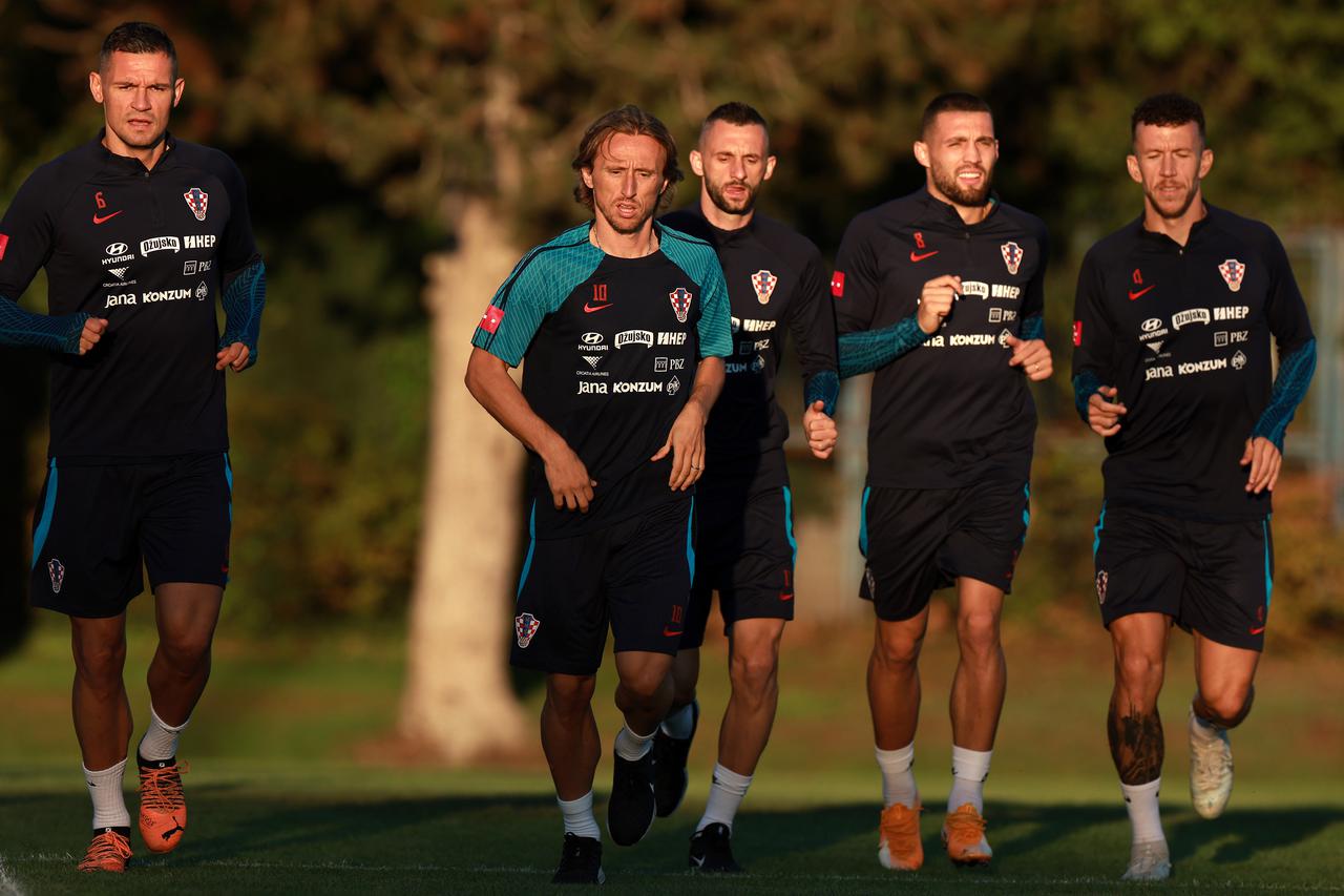 Zagreb: Hrvatska nogometna reprezentacija odradila trening na Maksimiru