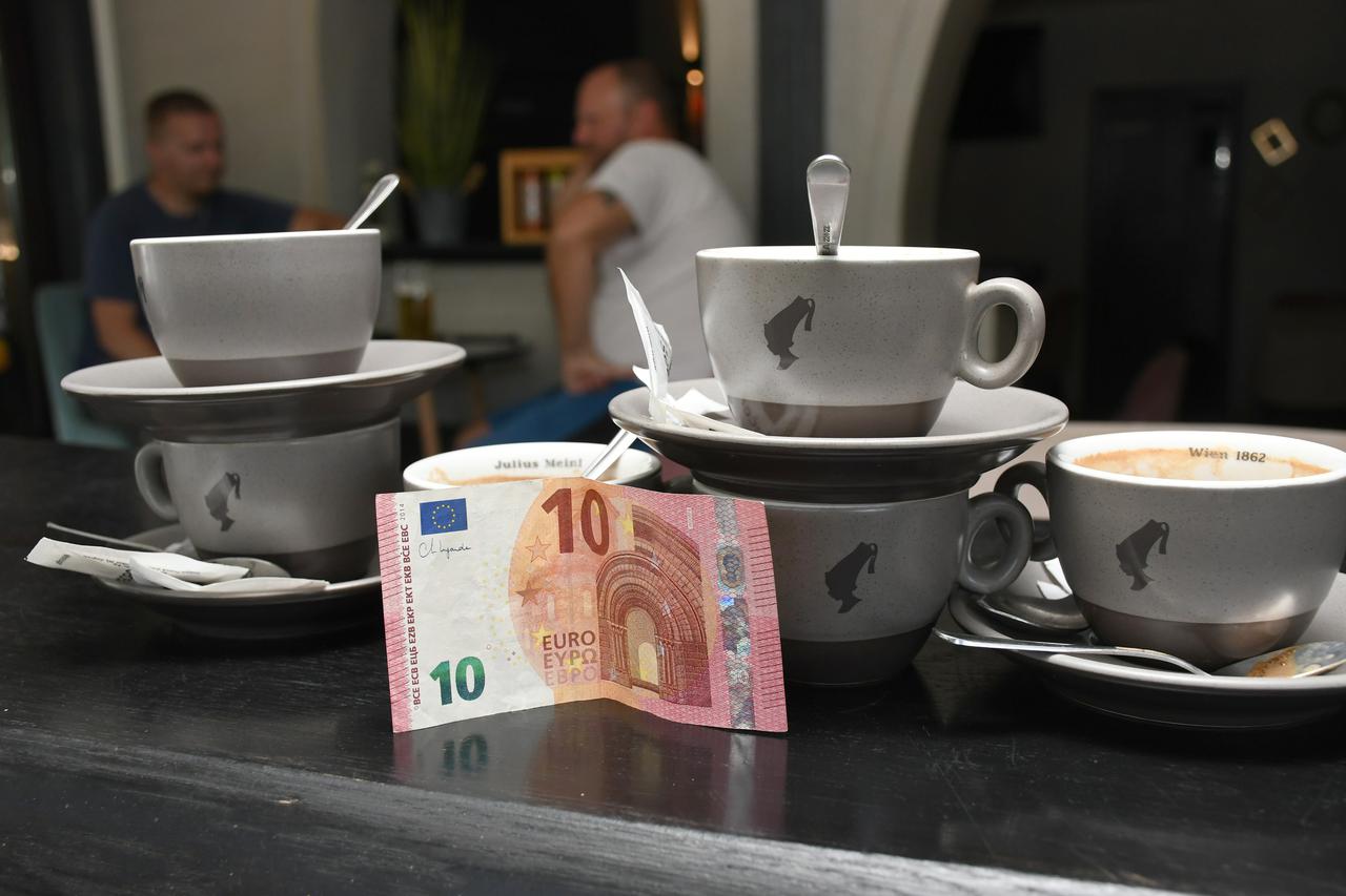 Koprivnica: U kafiću Index moguće je plaćanje u eurima