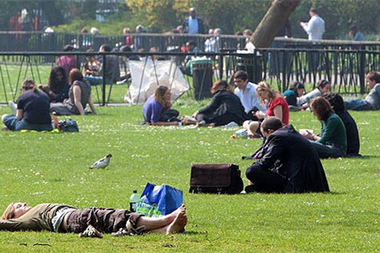 Topli dani u londonskim parkovima