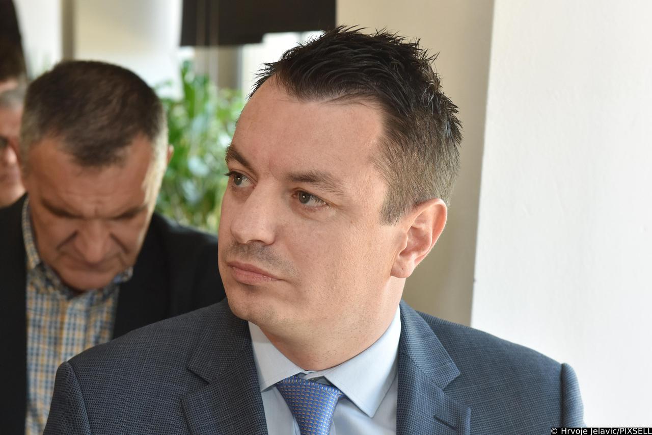 Ministri Malenica i Pavić na potpisivanju ugovora za Veleučilište u Šibeniku