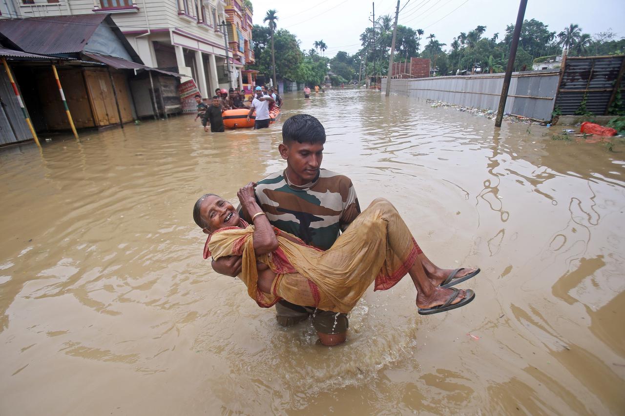 Obilne kiše odnose živote na jugu Azije