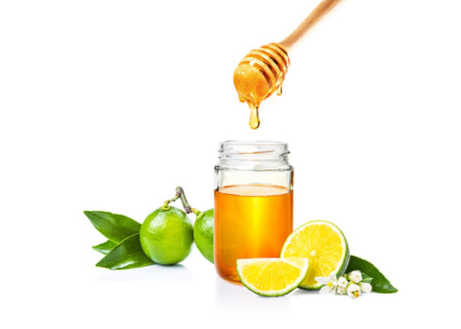 Med i limun- Pomiješajte dvije jušne žlice šećera i soka od limuna i jednu žlicu meda. Zagrijavajte smjesu oko tri  minute, dodajte vode ako je potrebno. Nakon toga smjesa je spremna za uporabu, poput voska, nanesite je na područje s dlačicama koje želite ukloniti. 

