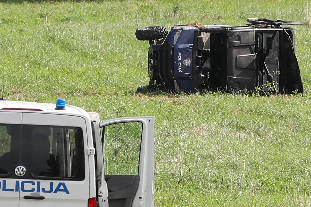 Zagreb: U prevrtanju policijskog terenca jedan policajac poginuo, trojica ozlijeđena
