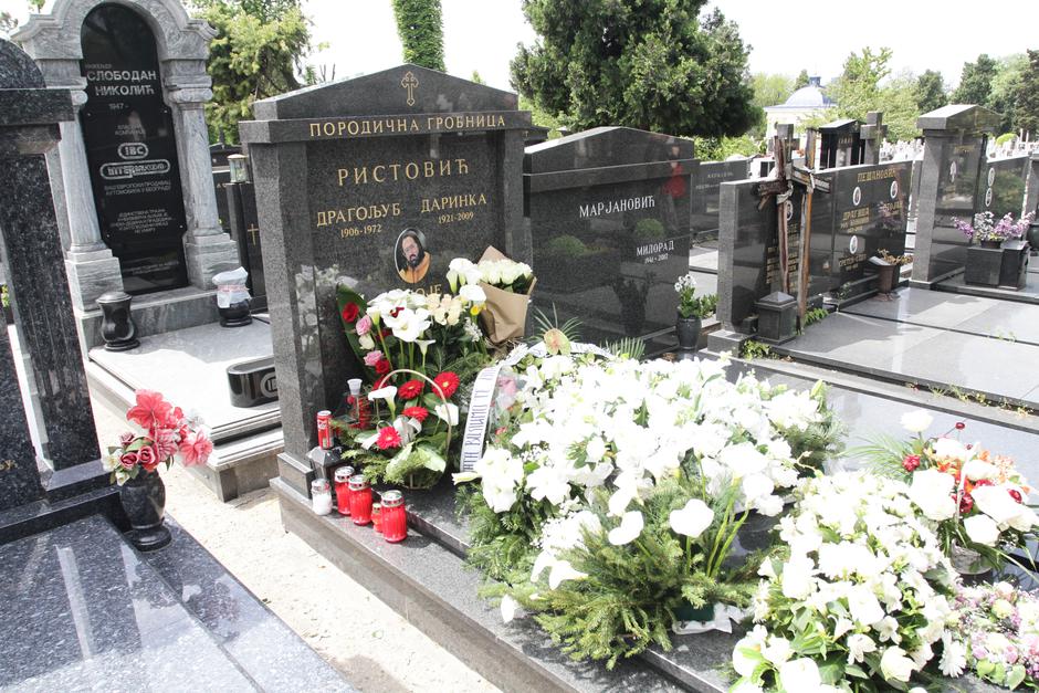 Beograd: Obitelj Vidoja Ristovića održala pomen na Novom groblju u njegovu čast