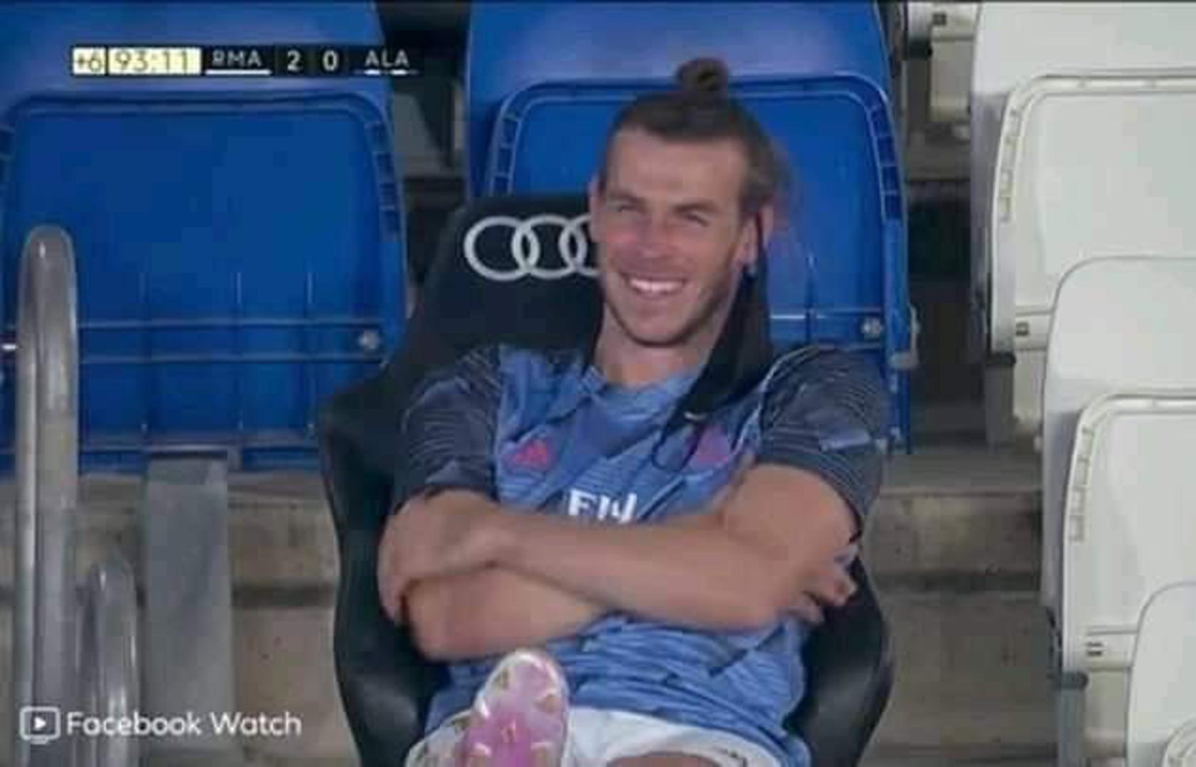 A kad je trener Zidane sinoć napravio posljednju, petu izmjenu, Bale se samo smijao na tribini