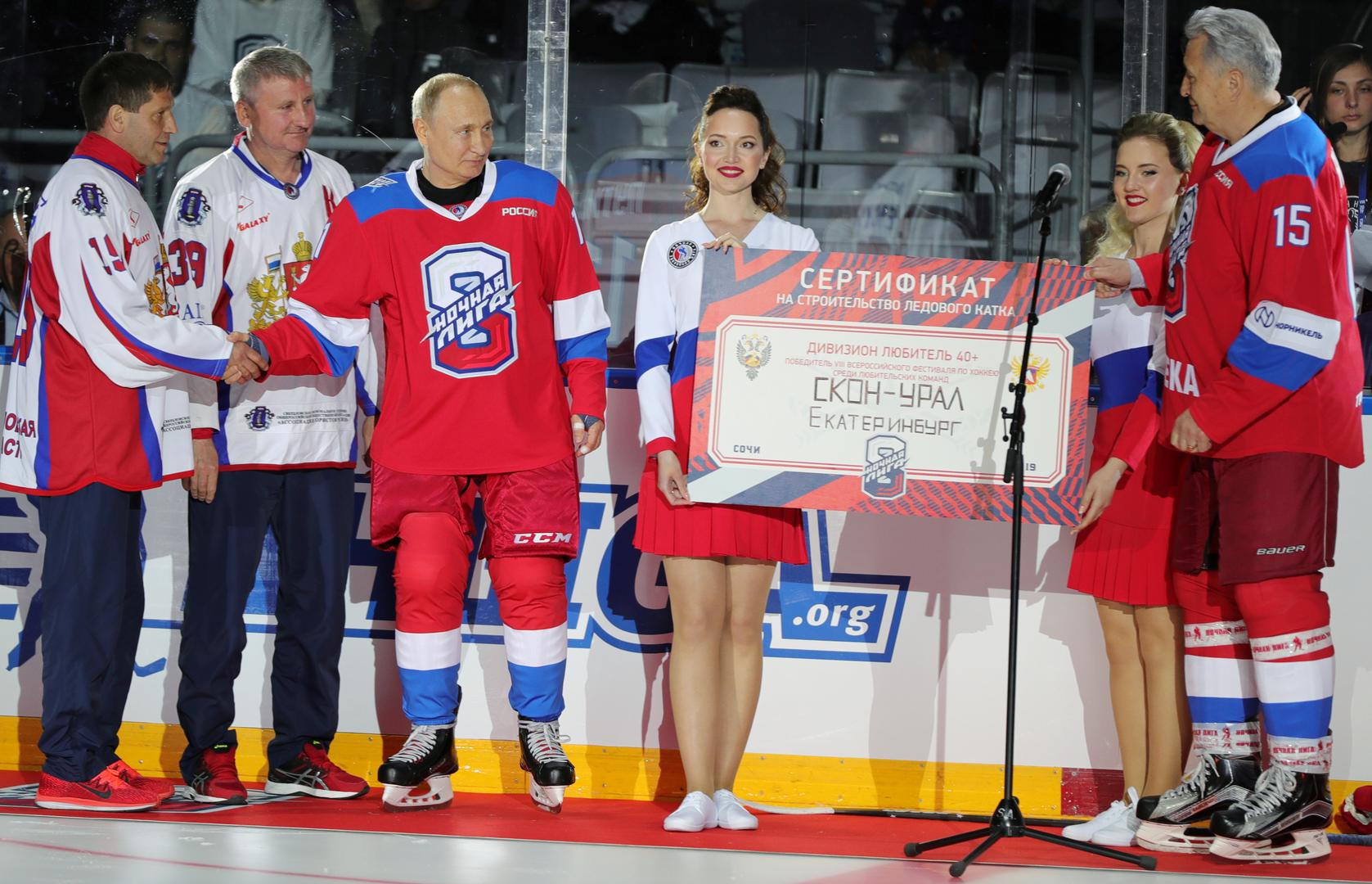Zabio je čak osam golova u ekshibicijskoj utakmici hokeja na ledu odigranoj u Sočiju.
