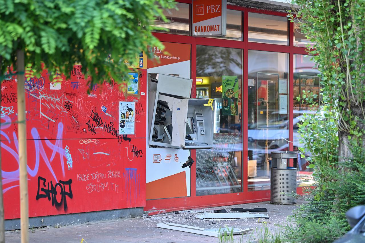 Zagreb: Eksplozivom raznesen bankomat u Ulici Milke Trnine
